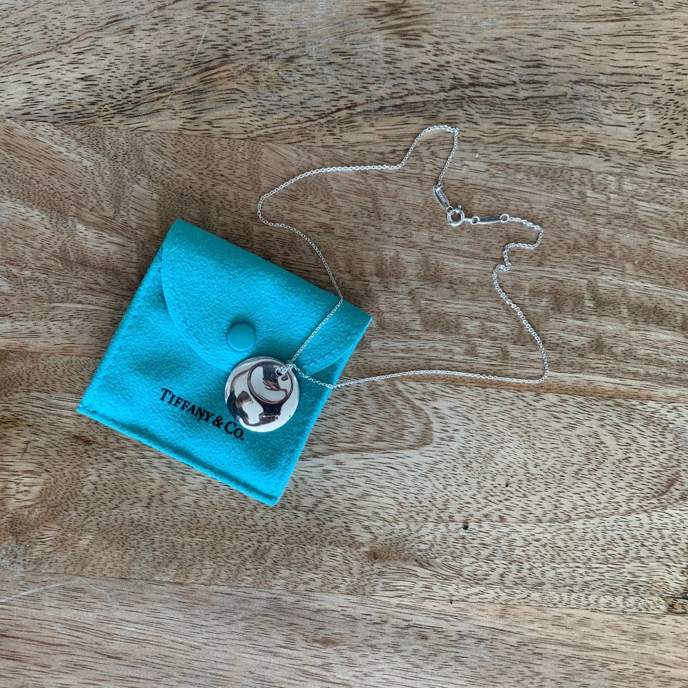 Tiffany & Co. Elsa Peretti Round Pendant